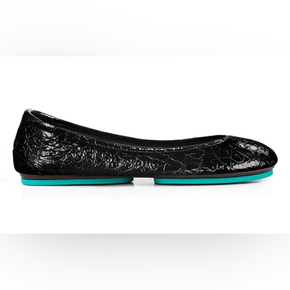 Tieks Shoes - Tieks Obsidian Black Crinkled Patent Leather Like New SZ 8